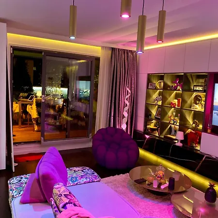 Beautiful Place With Breathtaking Private Rooftop Terrace 210m2 In Of * Parigi