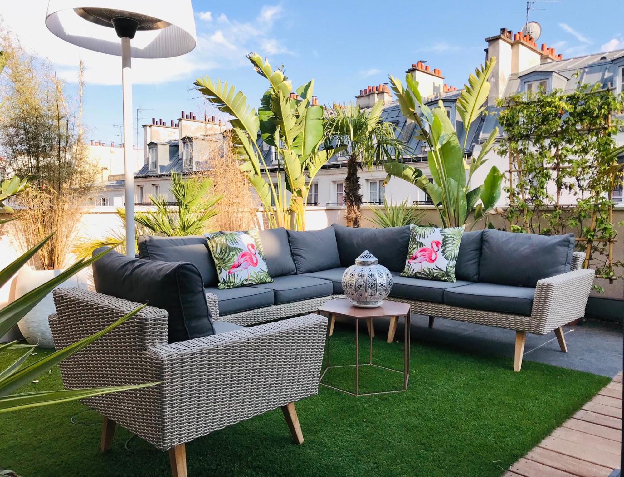 Beautiful Place With Breathtaking Private Rooftop Terrace 210m2 In Of * Parigi